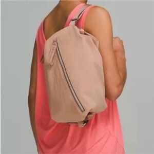 Bag is BLACK.. not color shown.